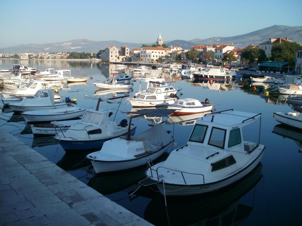 Grgin Apartments Kaštela Екстериор снимка