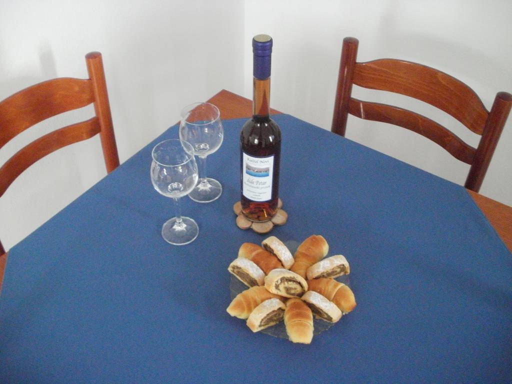 Grgin Apartments Kaštela Стая снимка